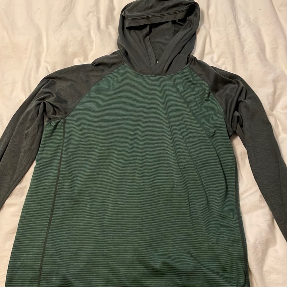 Nike long sleeve T-shirt with hood